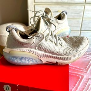 Nike joyride size 8